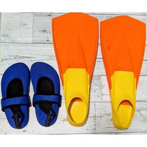 TYR Victor 2 Swim Fins US kids 1-3 & Futsoles Slip-On Shoe Land Water Size Small